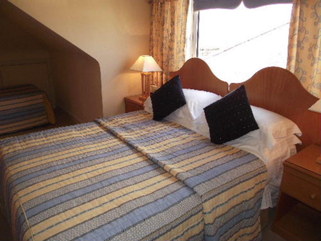 Whin Park Guest House Largs Eksteriør bilde